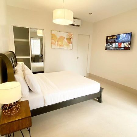 Harman Suites Moalboal Buitenkant foto