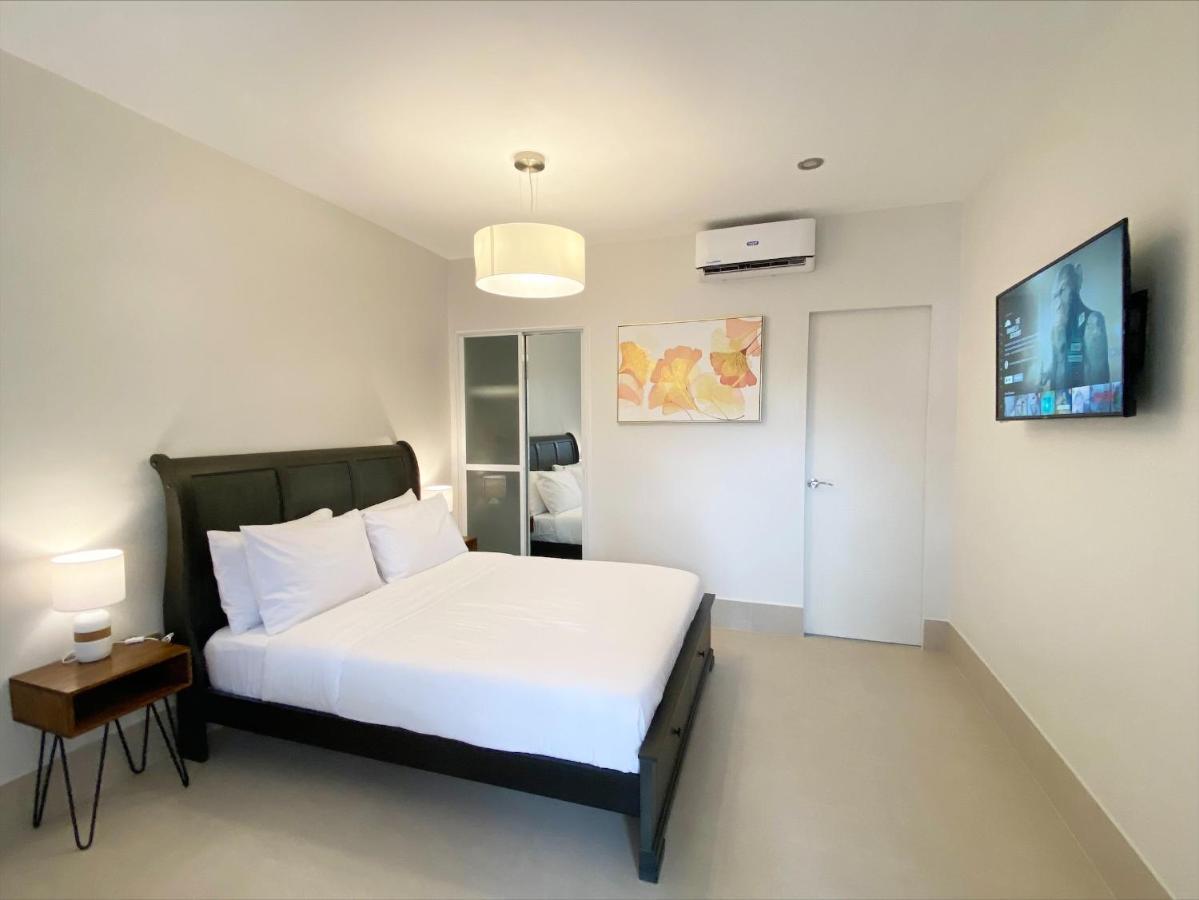 Harman Suites Moalboal Buitenkant foto
