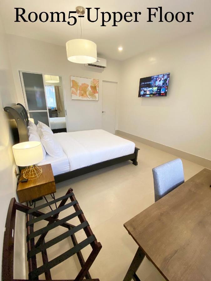 Harman Suites Moalboal Buitenkant foto
