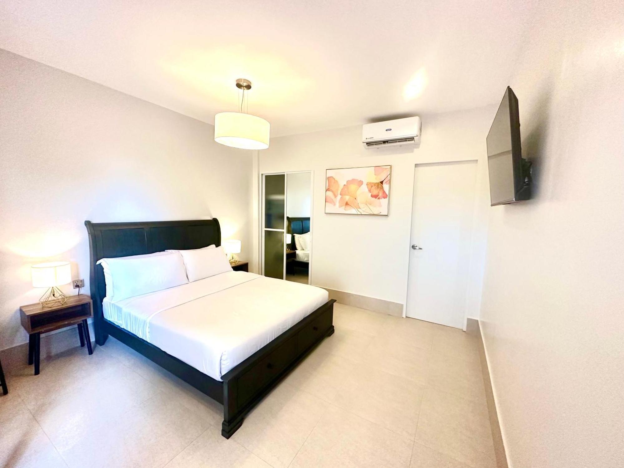 Harman Suites Moalboal Buitenkant foto