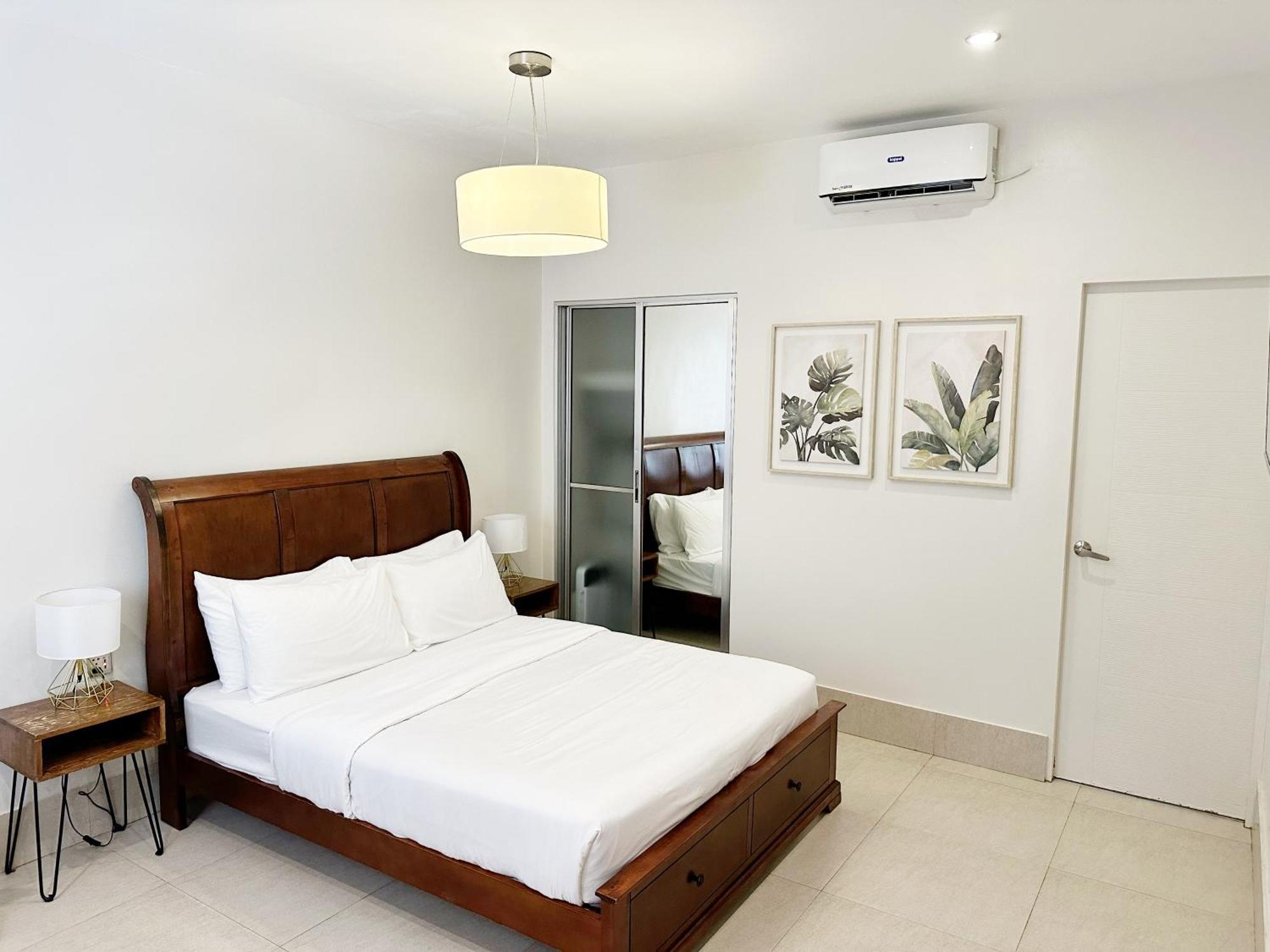 Harman Suites Moalboal Buitenkant foto