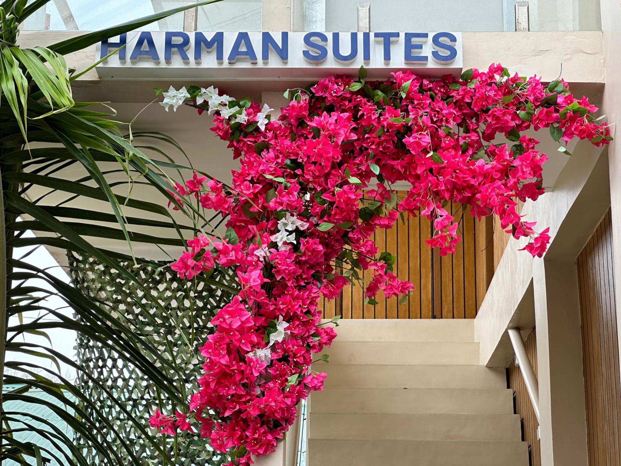 Harman Suites Moalboal Buitenkant foto