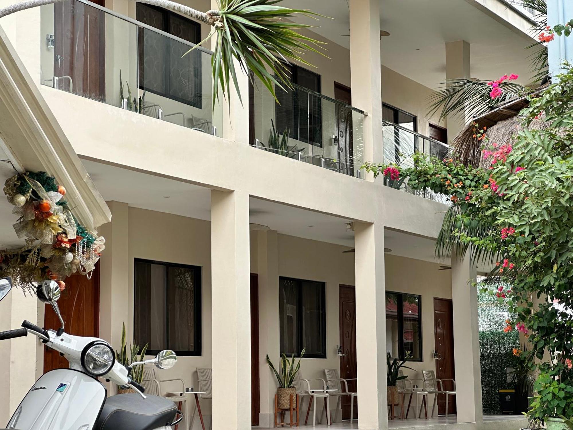 Harman Suites Moalboal Buitenkant foto
