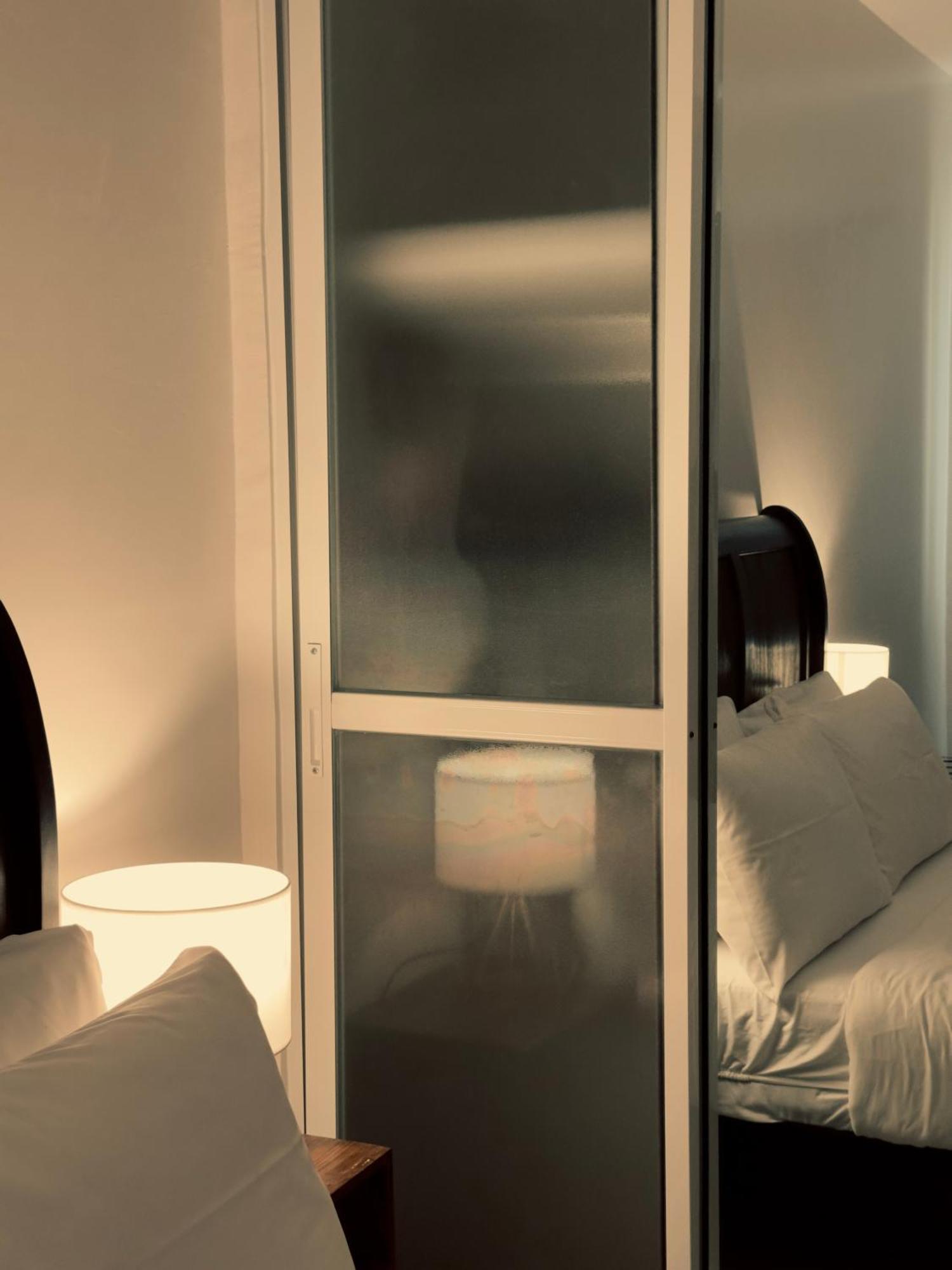Harman Suites Moalboal Buitenkant foto